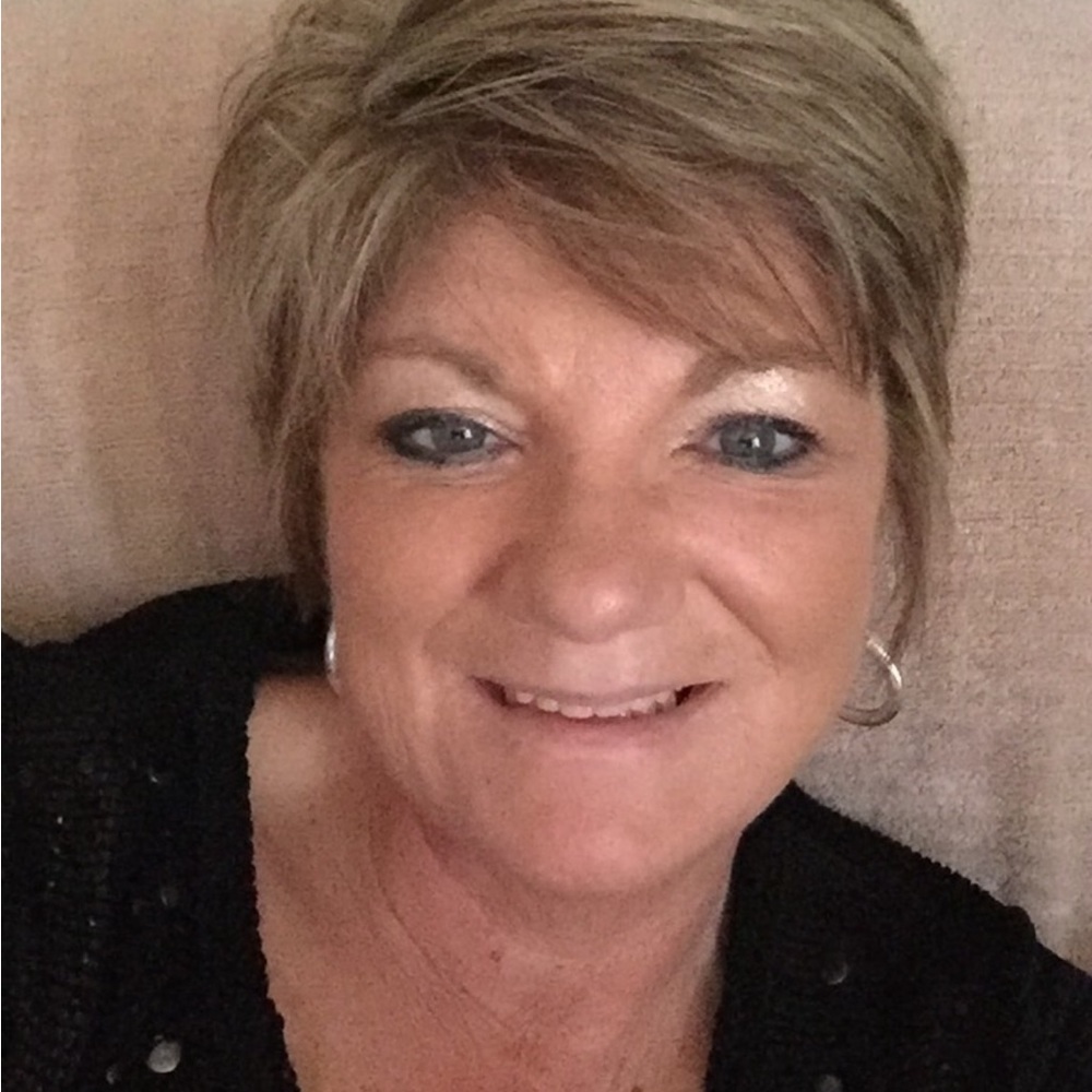 Meet your Posher, Kelli